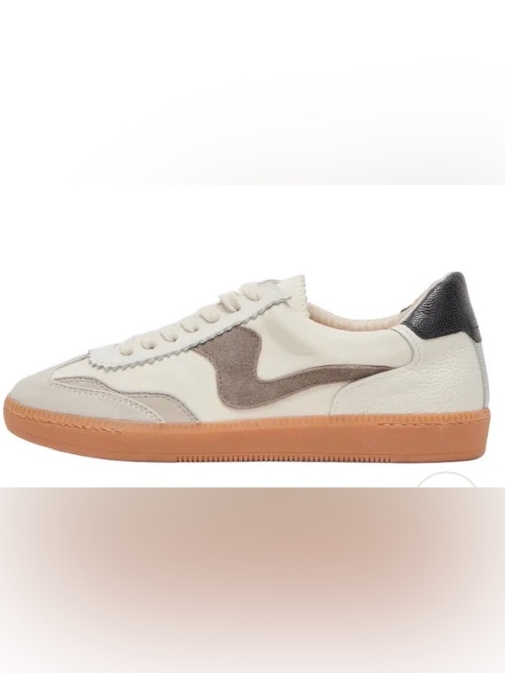 DOLCE VITA Notice Sneaker
Cream and Brown Low-Top Casual Sneaker Size 7